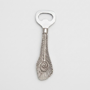 Décapsuleur Ancien en Laiton Robuste, Ouvre-Bouteille Métallique Thème Nautique, Outil de Bar Thème Marin, Cadeau Souvenir au Meilleur Prix - Product Image 3