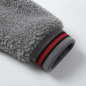 Veste universitaire en polaire sherpa personnalisée pour homme, veste bomber moelleuse à boutons-pression, service de fabrication en gros OEM ODM - Product Image 2