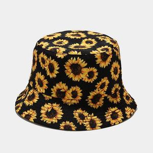 Chapeaux bob style streetwear conçus pour les looks urbains et les tenues décontractées - Product Image 2