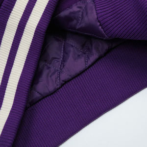 เสื้อแจ็คเก็ตบอมเบอร์หนังขนสัตว์คุณภาพสูงสำหรับผู้ชาย ดีไซน์วาร์ซิตี้ทันสมัย ปักลายด้านหน้า บริการ OEM - Product Image 6