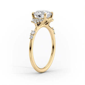 Bague en argent de qualité supérieure pour femme, avec moissanite carrée et demi-cerceau de diamants, cadeau spécial Saint-Valentin - Product Image 2