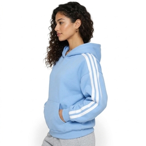 Sweat-shirts à capuche pour femmes avec impression en relief, graphismes surélevés accrocheurs, tissu confortable, style moderne et excellente durabilité - Product Image 4
