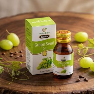 Huile de pépins de raisin, conçue avec une texture légère, facile à étaler et offrant des bienfaits hydratants pour les peaux sèches, mélange pour massage. - Product Image 5