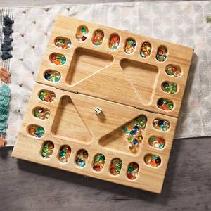 Jeu de dés en bois au design antique « Shut the Box » avec tuiles numérotées et dés – Jeu de table familial au design minimaliste - Product Image 6