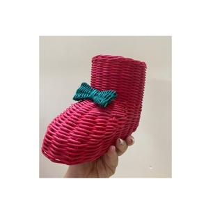 Venta al por mayor zapatos de ratán hechos a mano, decoración de Navidad DIY adornos para el hogar boda/Navidad/Fiesta de cumpleaños decoración regalos colgantes - Product Image 1