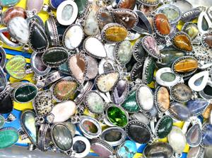 Nuevo Colgante de Plata de Ley 925 con Cabujones Multicolores, Diseño Vintage, Venta al Por Mayor, Proveedores de Joyería Personalizada - Product Image 2