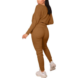 <b>Women's</b> Custom Logo Plus Size Solid Eco-Friendly Polyester Tracksuits Sets for Summer Exercise <b>Warm</b>-Up Training - Product Image 1
