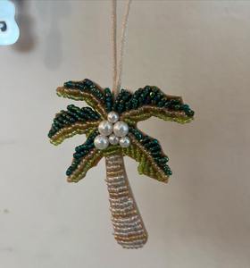 Llavero colgante de diseño artesanal con bordado de cuentas de semilla y abalorios, amuleto para bolso - Product Image 2