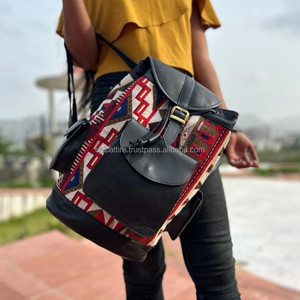 กระเป๋าเป้สะพายหลังหนังแจ็คการ์ดทำมือกระเป๋าหนังแท้ใช้ได้หลากหลายทุกเพศกระเป๋าดีไซน์วินเทจใหม่สินค้าจำนวนมาก - Product Image 2