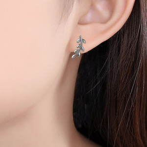 Pendientes de Plata de Ley 925 con Diseño de Hoja Minimalista, Chapados en Rodio Negro, para Uso Diario, Joyería Fina para Mujer, Novedad 2026 - Product Image 4