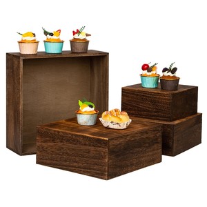 Elegante Soporte para Tartas de Madera de Olmo Tallado a Mano - Precios al por Mayor B2B - Product Image 5