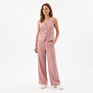 Ensemble coordonné 2 pièces pour femme, été, en lin/coton, débardeur sans manches à col en V et pantalon large ample longueur genou, avec logo personnalisé |   Privé - Product Image 1