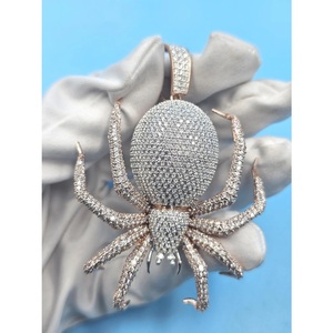 จี้สร้อยคอรูปแมงมุมประดับเพชรโมอิสซาไนต์ VVS สุดหรู ดีไซน์สัตว์ฮิปฮอป เงินแท้ 925 ของขวัญเครื่องประดับสุดโดดเด่น - Product Image 1