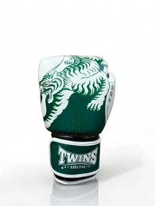 Nouveaux gants de boxe en cuir personnalisés, couleur verte, qualité supérieure, avec fermetures auto-agrippantes et lacets réglables. - Product Image 3