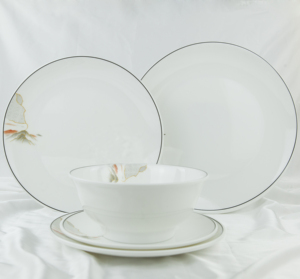 Tazón Redondo de Melamina de Lujo para Sopa con Línea Negra y Diseño Escénico Asiático, Vajilla Blanca Apta para Microondas y Lavavajillas - Product Image 3