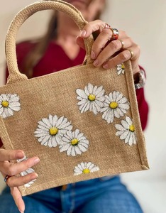 Bolsas de Yute para Compras con Estampado Floral, Ecológicas para Uso Doméstico y Comercial, Disponibles a Precio Accesible - Product Image 3