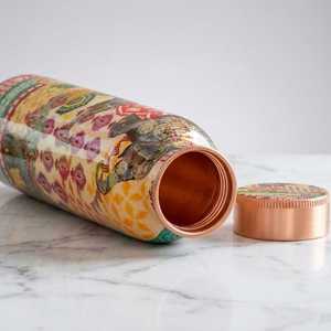 Bouteille d'eau en cuivre artisanale durable, style moderne et luxueux, grande capacité pour une hydratation élégante, bienfaits naturels pour la santé, facile à utiliser - Product Image 4