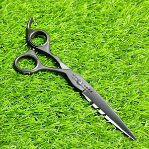 Ciseaux de coiffure professionnels en acier inoxydable faits à la main, ciseaux de barbier de précision ultra-affûtés pour une coupe fluide - Product Image 4