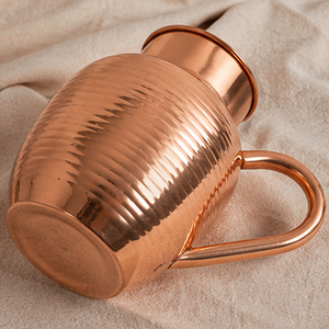 Carafe en cuivre artisanale de qualité supérieure, pichet ayurvédique en cuivre, carafe métallique côtelée, récipient en cuivre gravé, pichet ayurvédique - Product Image 4