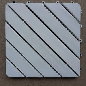 Azulejos de cubierta entrelazados WPC modernos de 300mm X 300mm, fácil de instalar, suelos para exteriores, 8 listones, diseño DIY, Acacia hecha en blanco - Product Image 2