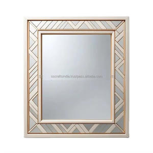 Espejo de Pared Grande Moderno con Incrustaciones de Hueso, Hecho a Mano y de Alto Brillo, para Espacios de Vida de Boutique, Decoración de Dormitorios y Salas de Estar - Product Image 1