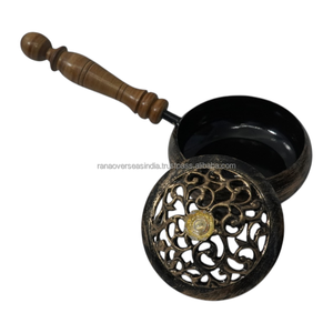 Quemador de Incienso de Hierro Negro Antiguo de Primera Calidad, Soporte para Incienso de Aromaterapia con Mango de Madera Hecho a Mano - Product Image 3