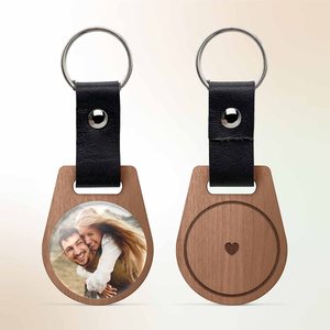 Tradebyd Stylish Fashion Metal <b>Keychain</b> with Offset Printing Waterproof Design for Car and Home - Product Image 1