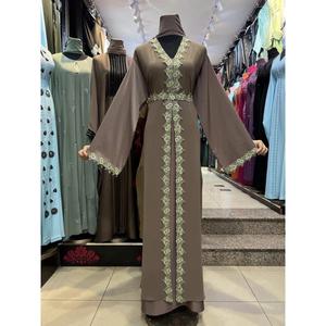 Abaya Modeste de Dubaï en Gros, Perlée et Pailletée, à Manches Longues, Traditionnelle Musulmane, Faite à la Main, pour Mariage, en Polyester Respirant, Col en V pour Femme - Product Image 2