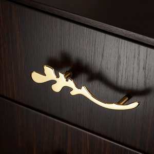 Poignée de porte en laiton de style édouardien, design baroque, poignée de porte de manoir historique - Product Image 1