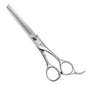 กรรไกรซอยผมมืออาชีพ 440C สแตนเลสสตีล น้ำหนักเบา ด้ามจับขนาดกลาง สำหรับคนถนัดขวา ใช้สำหรับตัดแต่งทรงผมในร้านเสริมสวย - Product Image 4