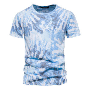 Camiseta Casual de Manga Corta para Hombre, Cuello Redondo, Corte Ajustado, Tejido de Algodón Transpirable, Estampado Tie-Dye Azul, Diseño Pintado a Mano - Product Image 1