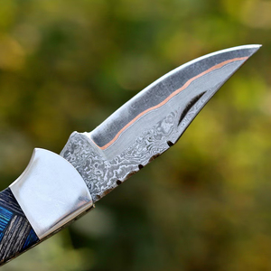 Couteau de survie pliant en acier Damas gravé de qualité supérieure, accents cuivrés, ultra-affûté, durable, édition limitée, OEM, personnalisable - Product Image 2