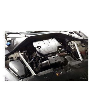 Genesis GV70 2.5T 2022, Gasolina, 2WD, 114,261 km, Volante a la Izquierda, Caja de Cambios Automática, Asientos de Cuero, Estándar de Emisiones Euro V, Trasero - Product Image 6
