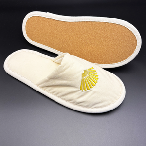 TECHNOFIRST SOLUTION TB-25 Chaussons d'hôtel jetables en silicone corail légers de haute qualité avec logo imprimé personnalisé et bordure sur mesure - Product Image 6