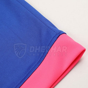 Uniforme de football sur mesure de haute qualité, design personnalisé, séchage rapide, respirant, léger, en vente en ligne - Product Image 5