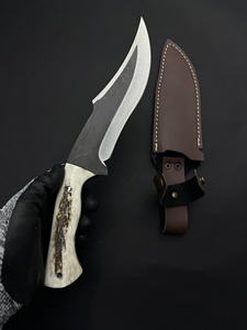 Cuchillo de Supervivencia para Caza, Hoja Fija de Acero Inoxidable con Borde Parcialmente Dentado, Grabado, Multifuncional, con Mango de Cuerno de Ciervo - Product Image 5