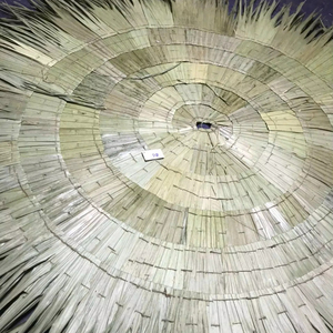 Toiture en palmier de coco tissé écologique, utilisée pour les événements sur le thème tropical, les éco-resorts, les structures d'ombrage de jardin, la décoration de plafond - Product Image 1