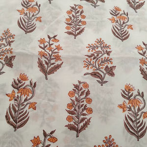 Tissu 100% Coton Pur Marron Jauneâtre Imprimé Floral Indien au Bloc Manuel Écologique pour Lingerie Femme, Garçon, Fille, Rideaux et Chemises - Product Image 1