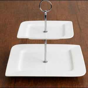 Support à gâteau rectangulaire en céramique blanche de luxe à 2 niveaux avec poignée en métal, plateau de service pour desserts - Product Image 1