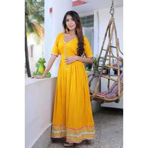 Robe Gotta Jaune Riche Respirante et Simple, Taille Naturelle, Idéale pour les Occasions Quotidiennes, Taille XS - Product Image 6