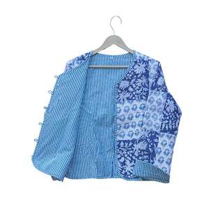 เสื้อแจ็คเก็ตผ้าฝ้ายออร์แกนิคแบบควิลท์ลายทางพิมพ์ลายบล็อกอินเดียแบบกลับด้านได้ เป็นมิตรกับสิ่งแวดล้อม เหมาะสำหรับฤดูหนาว คอวี ใส่ได้ทั้งชายหาดและในชีวิตประจำวัน ระบายอากาศได้ดี - Product Image 5