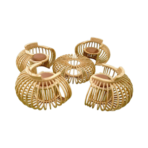 Ensemble de canapés en bois moderne et épuré avec des caractéristiques écologiques et imperméables pour des espaces de vie et extérieurs de prestige - Product Image 3