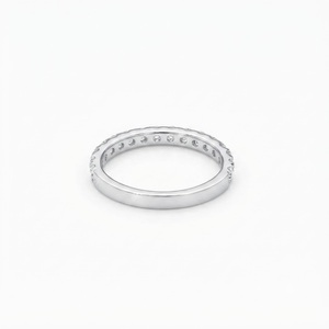 Anillo de Boda de Media Eternidad Apilable de Oro Sólido de 9K, 10K, 14K, 18K con Diamante Redondo Creado en Laboratorio con Certificado IGI, Claridad DEF VS VVS - Product Image 2
