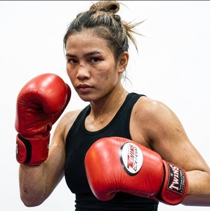 Fabricant de gants de boxe personnalisés – Gants de sparring haut de gamme en cuir de vachette véritable pour l'entraînement de fitness, le kickboxing et le Muay Thai (fermeture à scratch) - Product Image 4