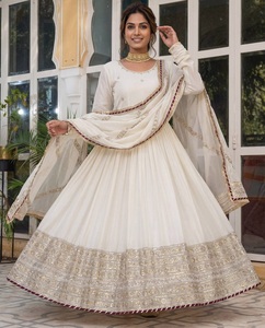 Vestidos Anarkali de seda Chinon con bordados y lentejuelas, ropa étnica india, tallas grandes, para bodas. - Product Image 1
