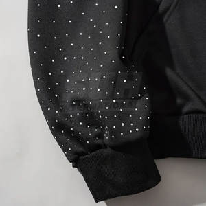 เสื้อฮู้ดดี้ผู้ชายผ้าฝ้ายฟลีซ 100% ตกแต่งด้วยคริสตัล สไตล์สตรีทแฟชั่น สำหรับใส่กลางแจ้งในฤดูหนาว ระบายอากาศได้ดี เป็นมิตรต่อสิ่งแวดล้อม - Product Image 4