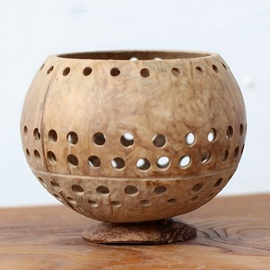 Competitive price sustainable coconut candle <b>holder</b> vintage decor coco shell <b>tealight</b> <b>holders</b> - Product Image 5