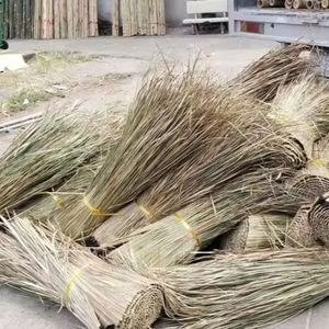 Parasol en feuilles de palmier naturelles 1,8 m, parasol de jardin et de plage en chaume, fabricant vietnamien, fournisseur en gros pour les complexes hôteliers en plein air, exportation - Product Image 6