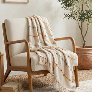 Manta Decorativa Tejida Lineal de Algodón Natural con Detalle de Rayas Azul Gris para Sofá, Silla e Interiores Costeros - Product Image 1
