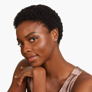 Boucles d'oreilles clous en argent 925 avec moissanite taille ronde, bijoux fins élégants, pierre étincelante intemporelle, cadeau parfait pour le quotidien - Product Image 5